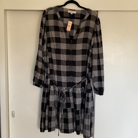 LOFT Dresses & Skirts - Loft black and white plaid flannel dress with button front tie waist NWT size 20